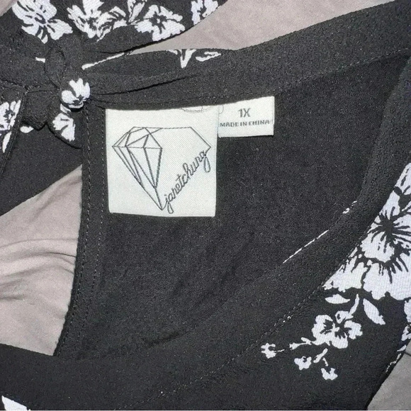 Jaretchung 1X Black Floral Tank Top Lace Hem Tie at Back Neck Keyhole  Cute - Picture 4 of 6